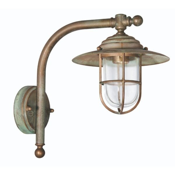Wandlamp, boog recht. Verkoperd messing.